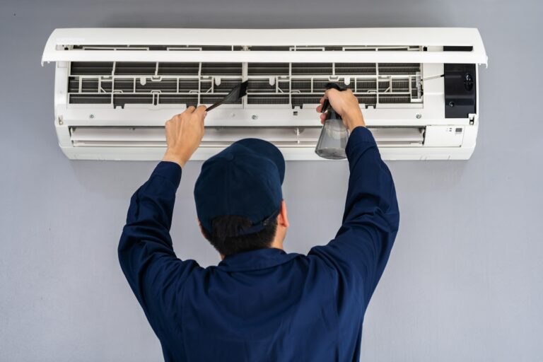 Cleaning Air Conditioner Unit